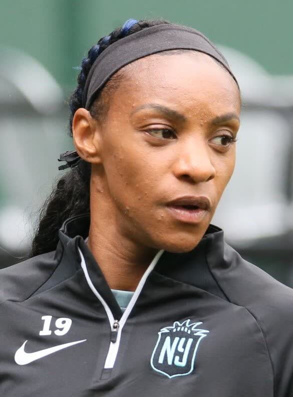 Crystal Dunn net worth 2026