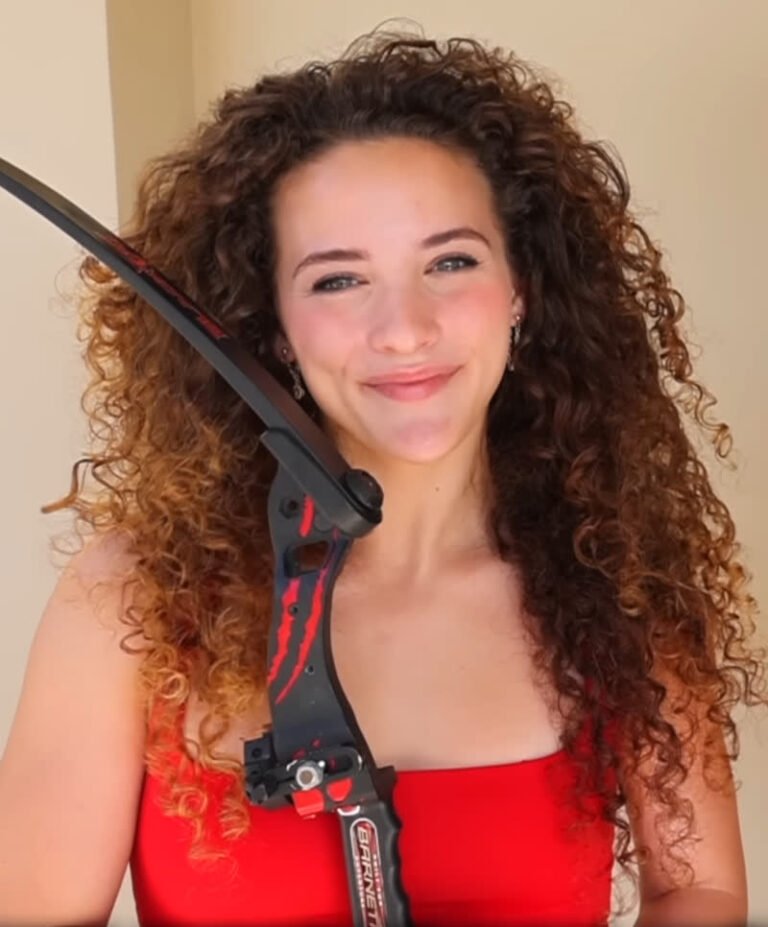 Sofie Dossi net worth 2026